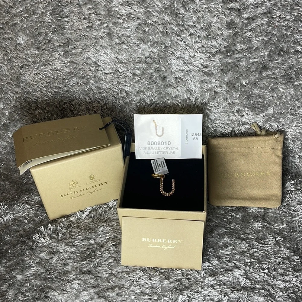 NWT/NIB- Authentic Burberry U
Letter Crystal charm - Picture 2 of 8